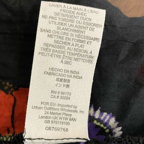 Free People Sweet Escape Floral Button Down Cropped Blouse Black Multi color Sm - Picture 10 of 14